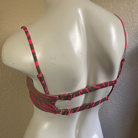 Beach Bunny Bikini Top Hot Tiger BB Tiger Striped Bikini Hot Pink & Nude RARE - Picture 6 of 16